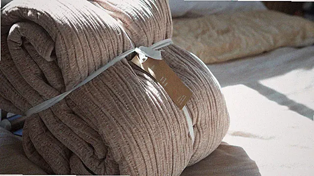 NEW West Elm Chenille Reflections Coverlet Full/Queen in Camel
