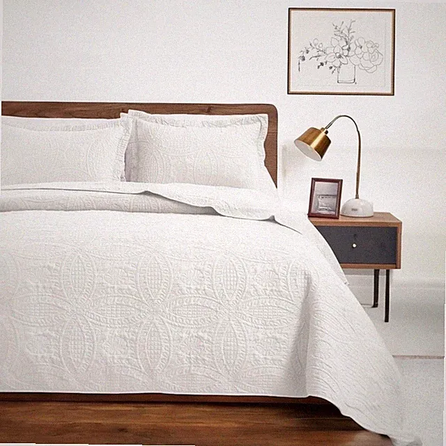 NEW West Elm White Embroidered Cal / King Boho Bedding Quilt Coverlet & Sham Set