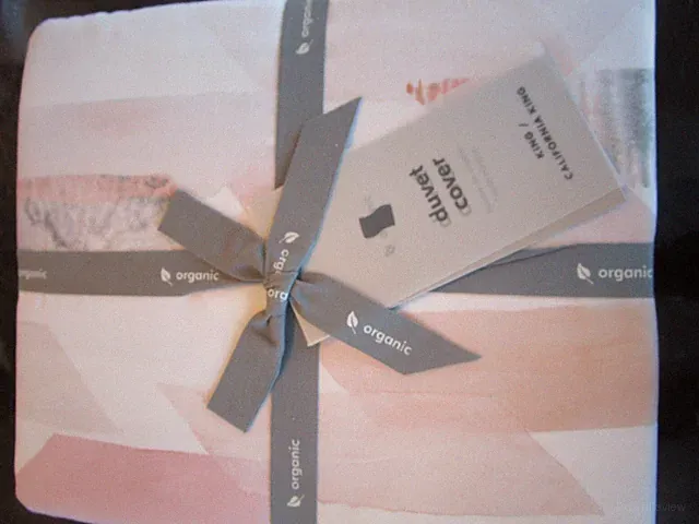 West Elm 400 TC Sateen crystal geo King duvet pink multi New