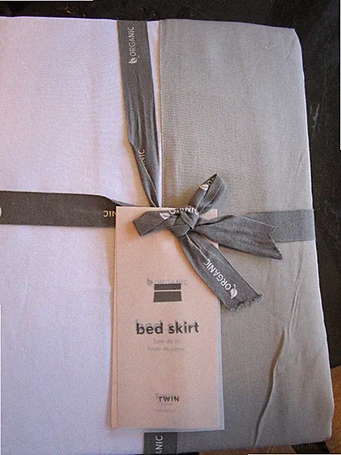 West Elm 400 Thread Count Organic Sateen Bed Skirt bedskirt Twin Pearl Gray 15