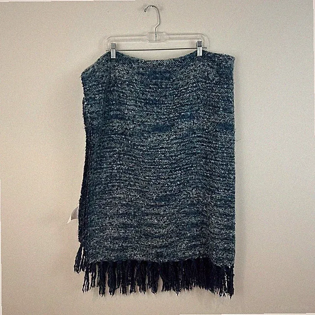 West Elm Blue Fringe Knit Throw Blanket 44x56in