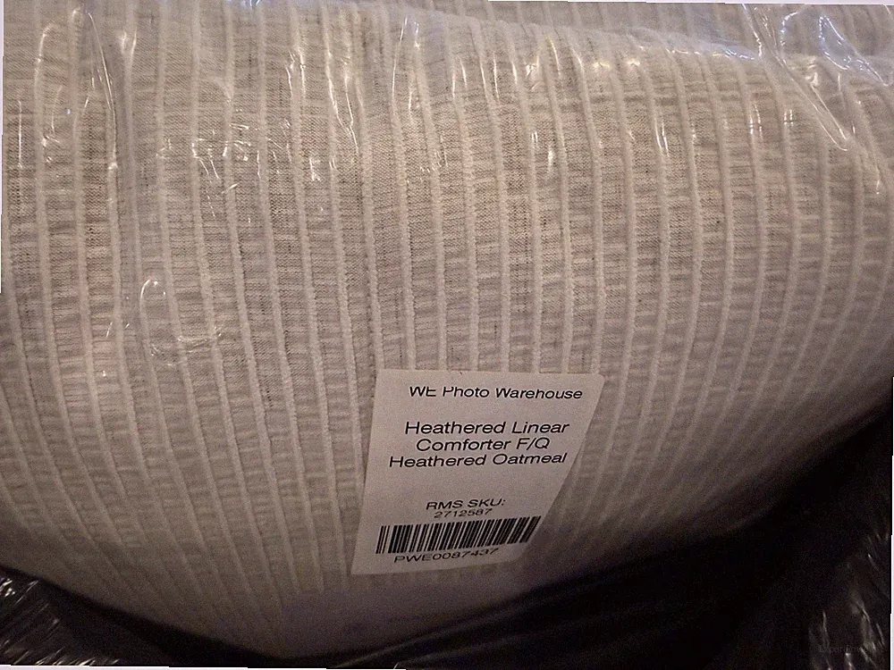 West elm Heathered Linear Comforter full queen heathered oatmeal sample