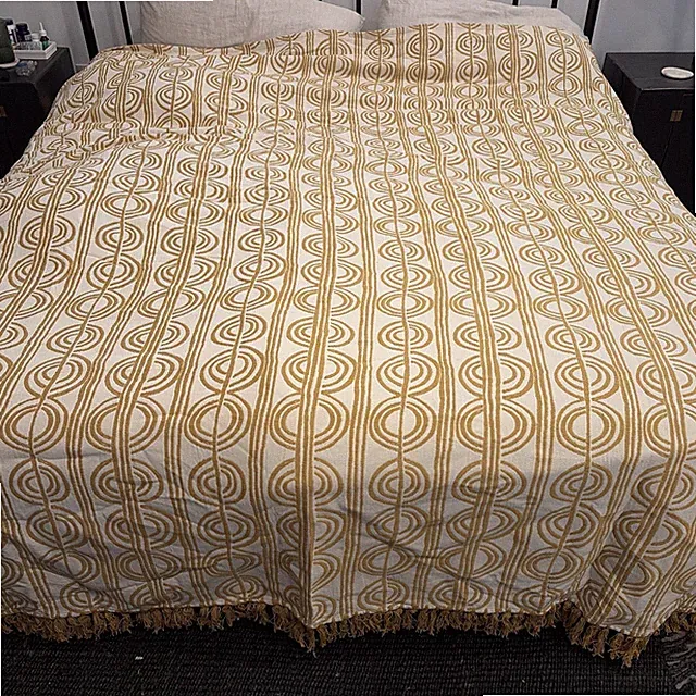 WEST ELM NWOT VERY COOL Mid Century Retro Mod Style Coverlet Gold Queen