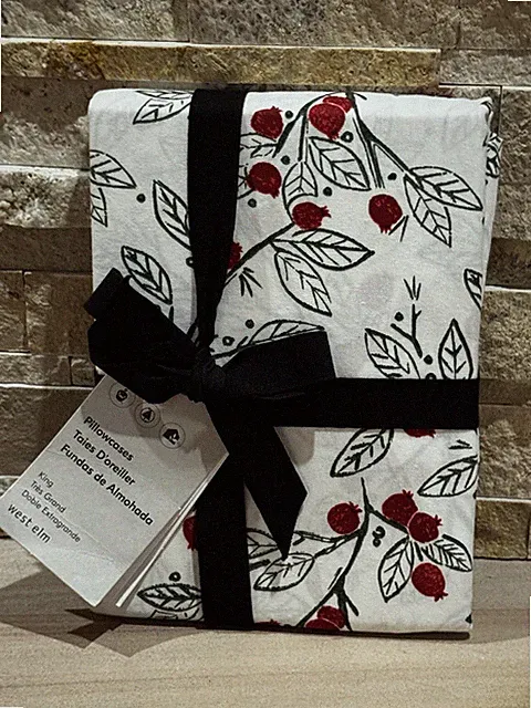 West Elm Percale pomegranate pillowcases King Size Set Of 2 NEW sold out online