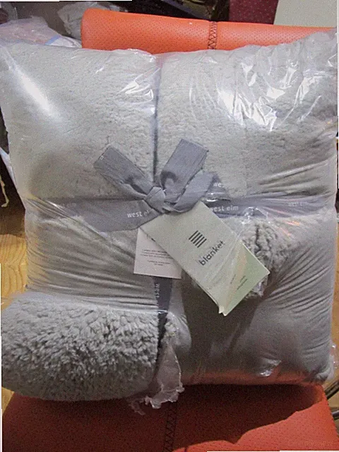 West Elm sherpa Blanket King silver New w tags